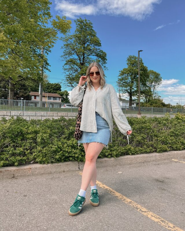 One of my go to easy spring/summer outfit formulas when I don’t know what to wear - a button up shirt half tucked into a mini skirt or shorts! Say “DETAILS” to have outfit links sent to your DMs!

________

Midsize spring to summer outfits, simple everyday outfits, colorful adidas sneakers, casual outfit ideas
.
.
.
#midsizefashion #midsizeootd #aerie #adidassneakers #adidasgazelle #summeroutfitideas #summeroutfits #summerootd #springoutfits #size12 #size14