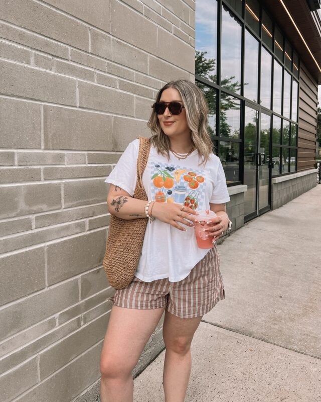 Fruit themed summer 🍊🫐🍌🍓 Say “FRUIT” to have links to shop sent to your DMs!

_______

Midsize summer fashion, comfy summer outfits, fruit print graphic tee, boxer shorts, adidas sneakers, easy outfits, size 12, midsize outfits 
.
.
.
#midsizefashion #summeroutfitideas #summerootd #comfyoutfits #easyoutfit #oldnavystyle #oldnavy #aexme #size12 #everydaystyle #affordablefashion #styleonabudget #dopaminedressing